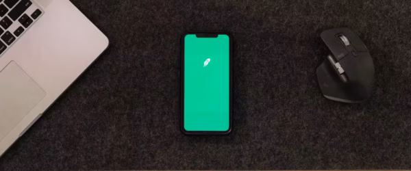 apple iphone desk laptop