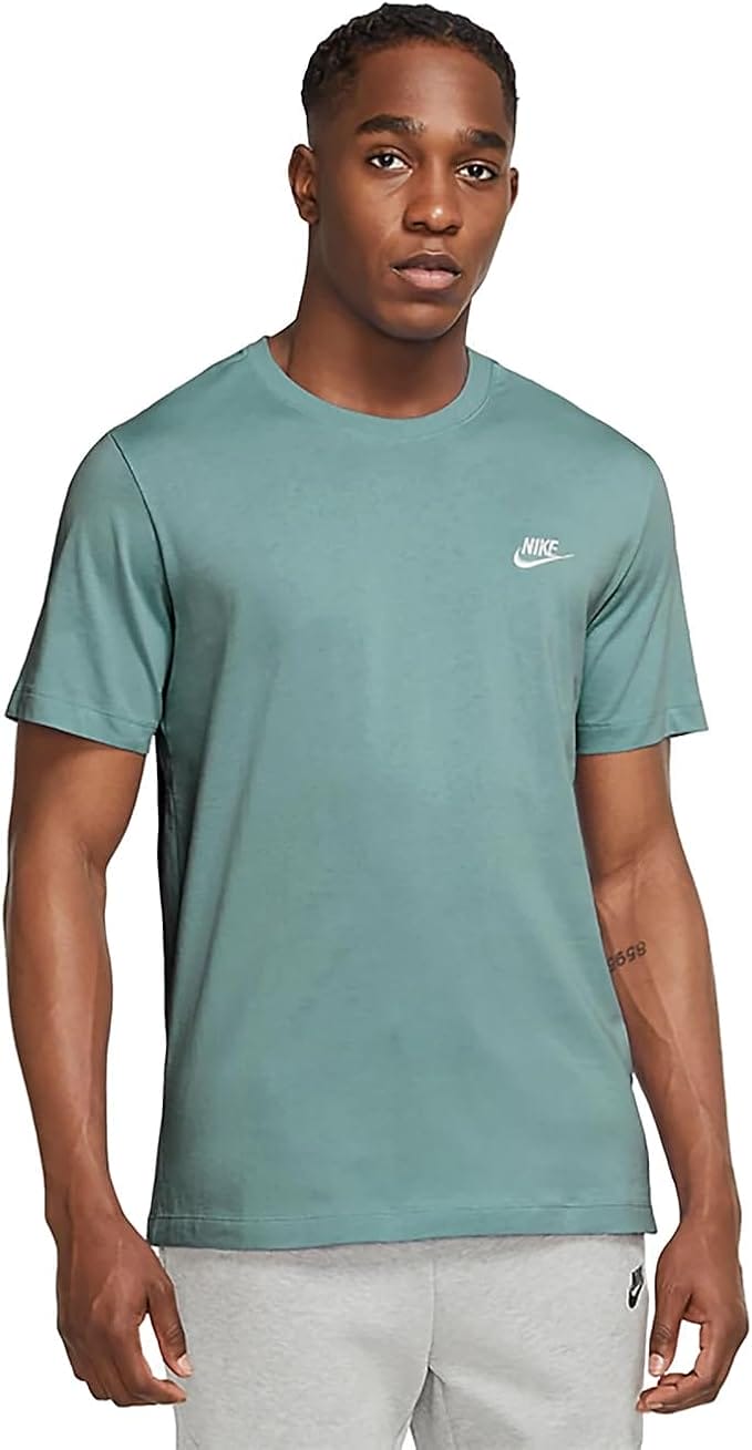 Nike Sportswear Club T-Shirt
