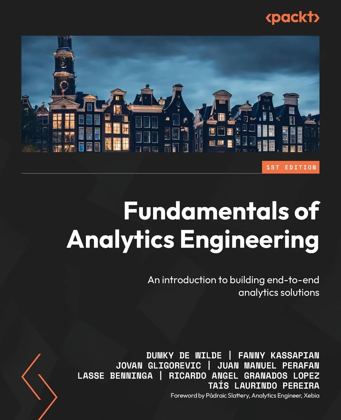 Fundamentals of Analytics Engineering, recommended for analysts building reliable transformation pipelines